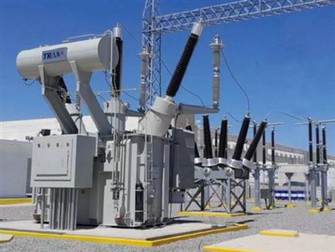 Transformator für ein elektrisches Kraftwerk